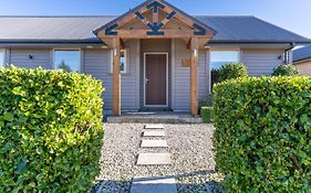 Fairway Cottage - Hanmer Springs Holiday Home